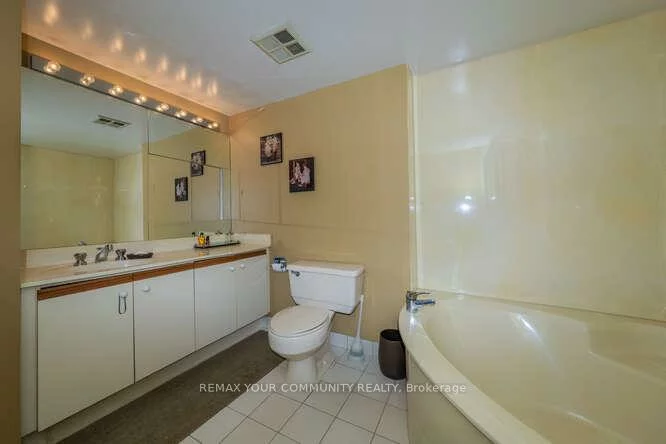 40, Harding, North Richvale, Richmond Hill