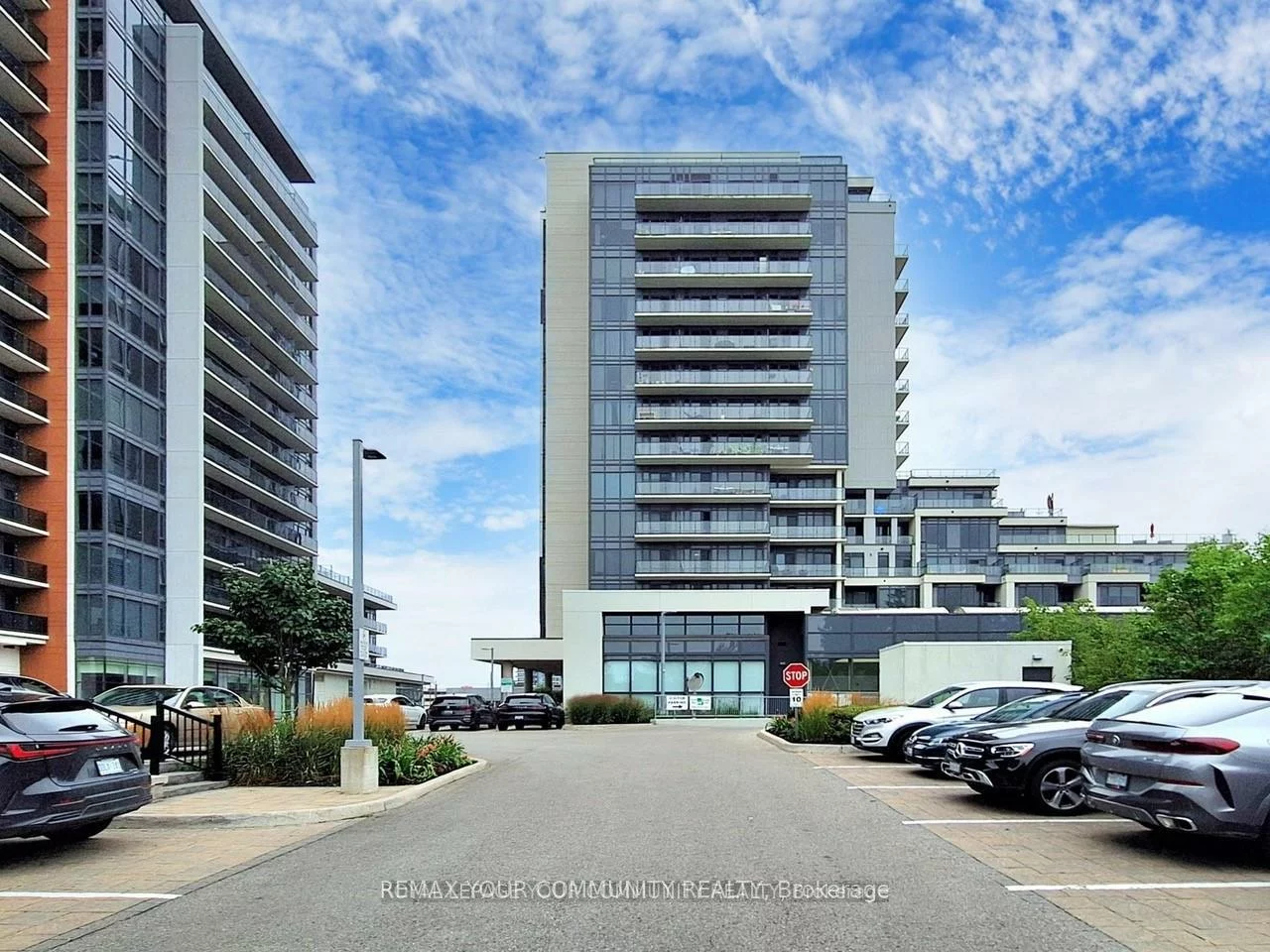 9618, Yonge, North Richvale, Richmond Hill