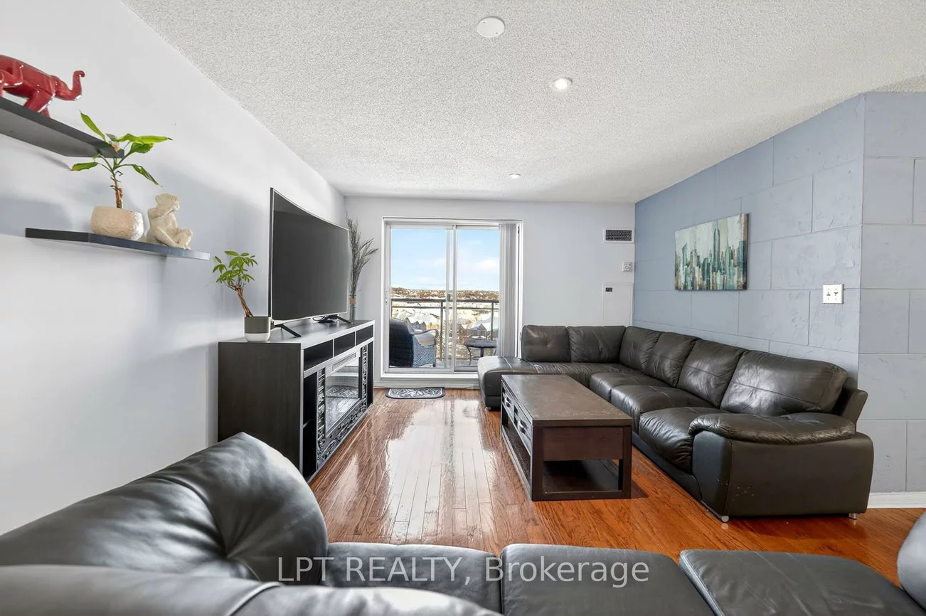 51, Baffin, Langstaff, Richmond Hill