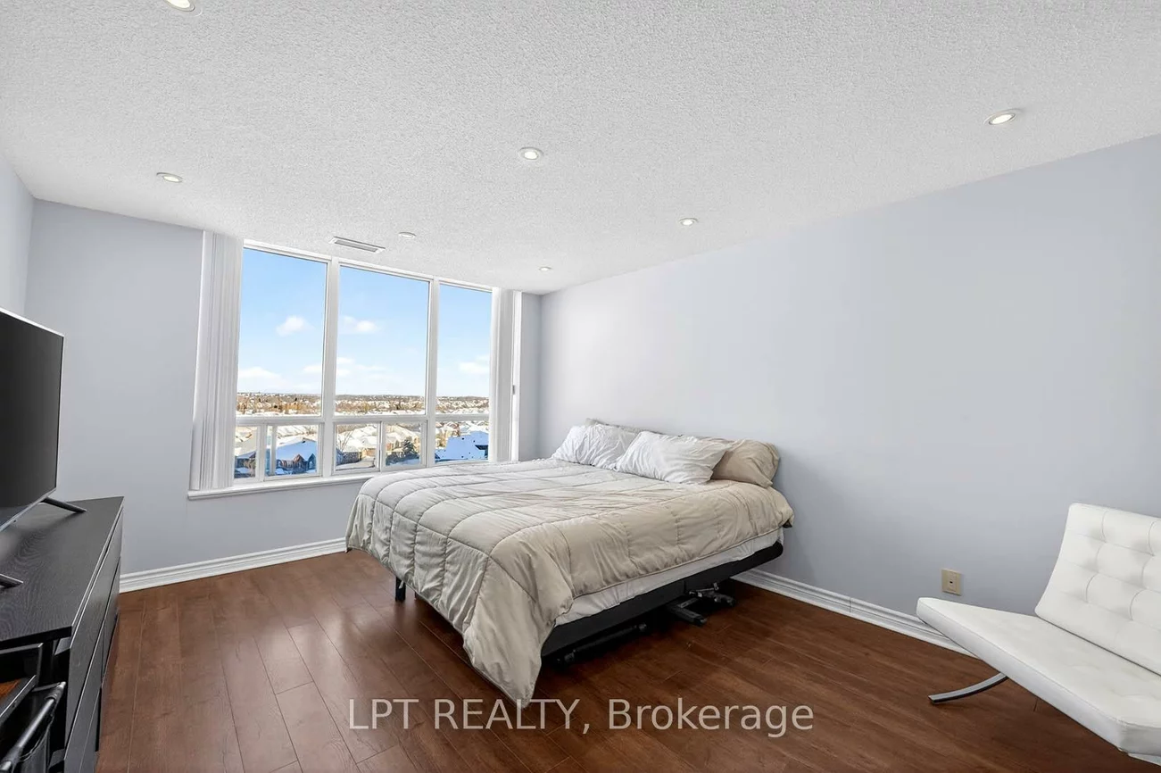 51, Baffin, Langstaff, Richmond Hill