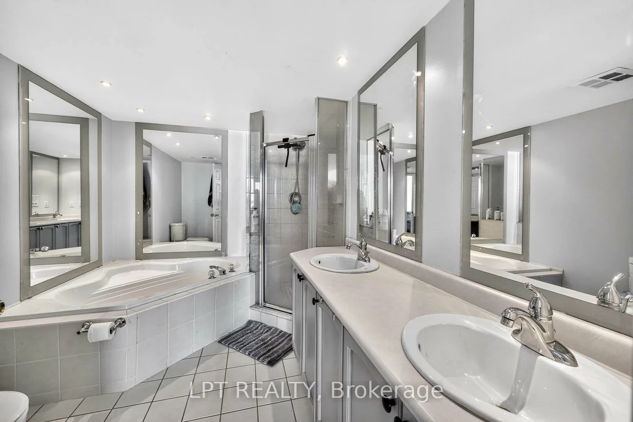 51, Baffin, Langstaff, Richmond Hill