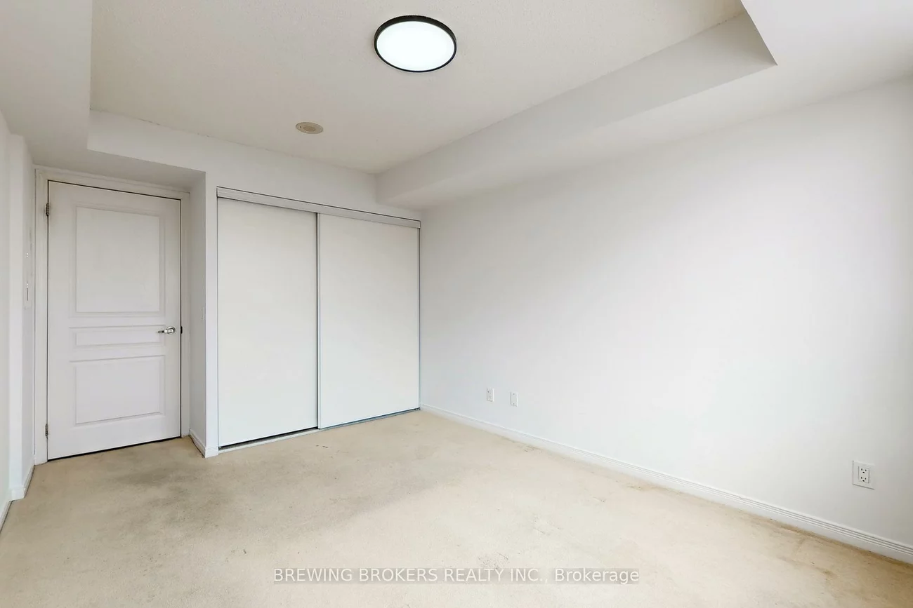 310, Red Maple, Langstaff, Richmond Hill