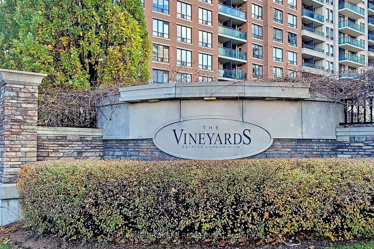 310, Red Maple, Langstaff, Richmond Hill