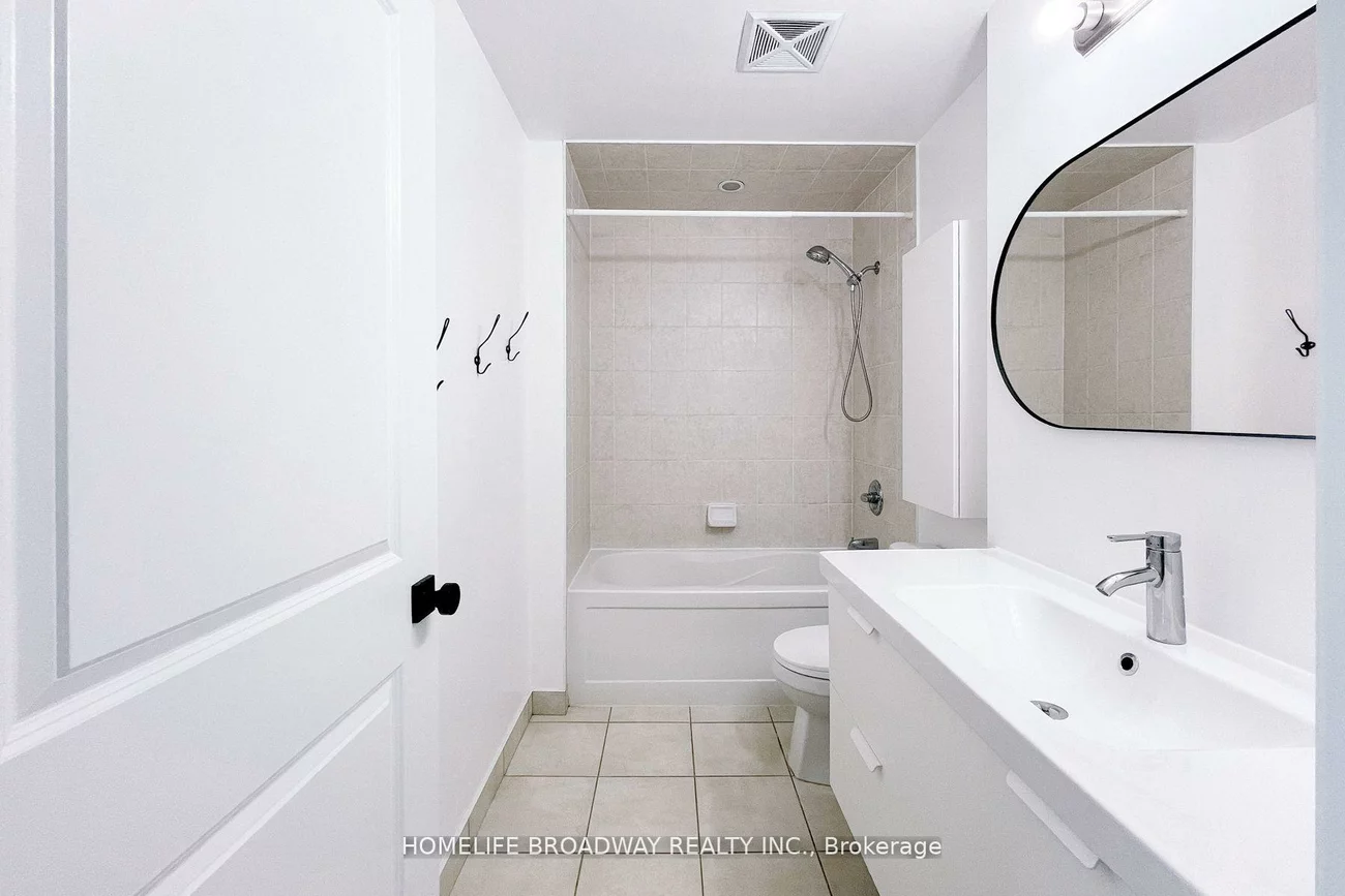 18, Harding, Harding, Richmond Hill