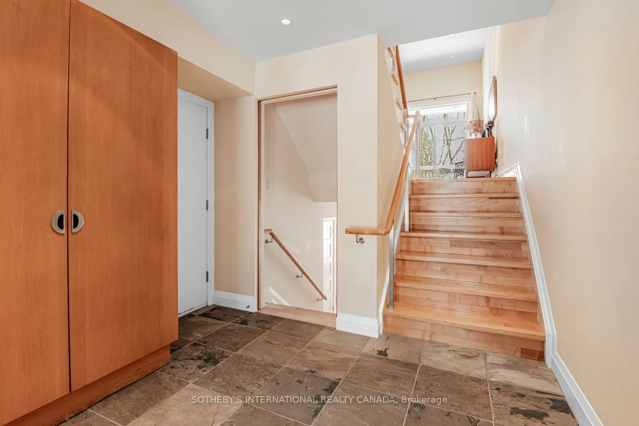 125, Weldrick, North Richvale, Richmond Hill