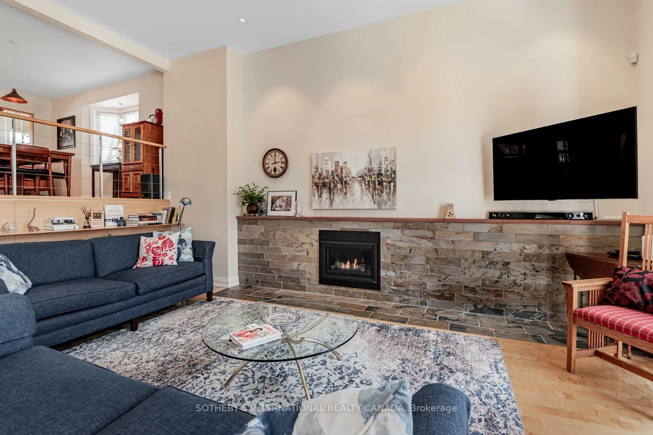 125, Weldrick, North Richvale, Richmond Hill