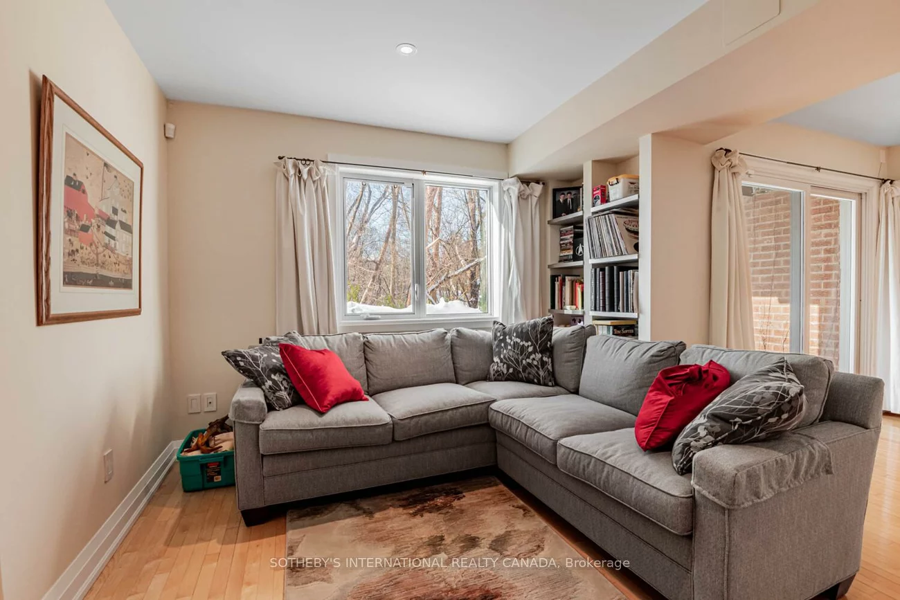 125, Weldrick, North Richvale, Richmond Hill