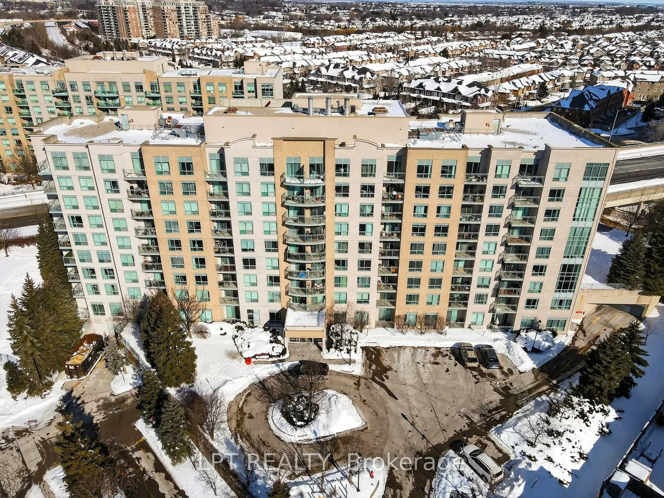 51, Baffin, Langstaff, Richmond Hill