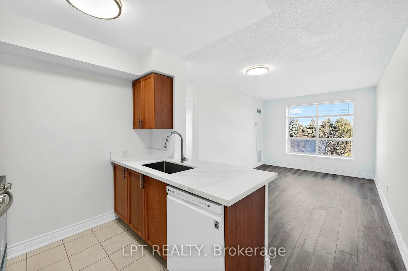 51, Baffin, Langstaff, Richmond Hill