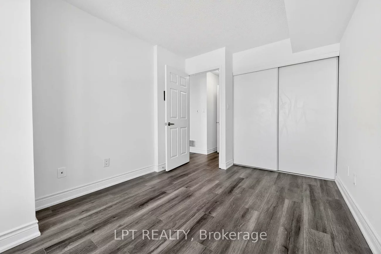 51, Baffin, Langstaff, Richmond Hill