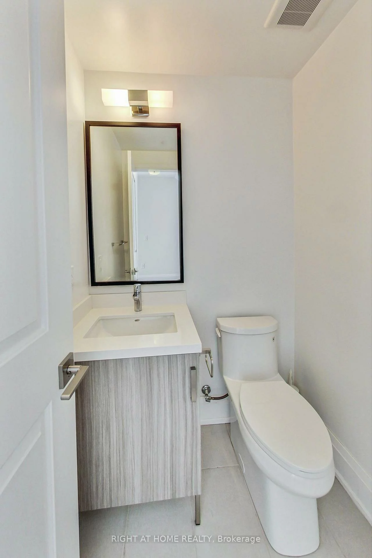 390, Highway 7, Doncrest, Richmond Hill