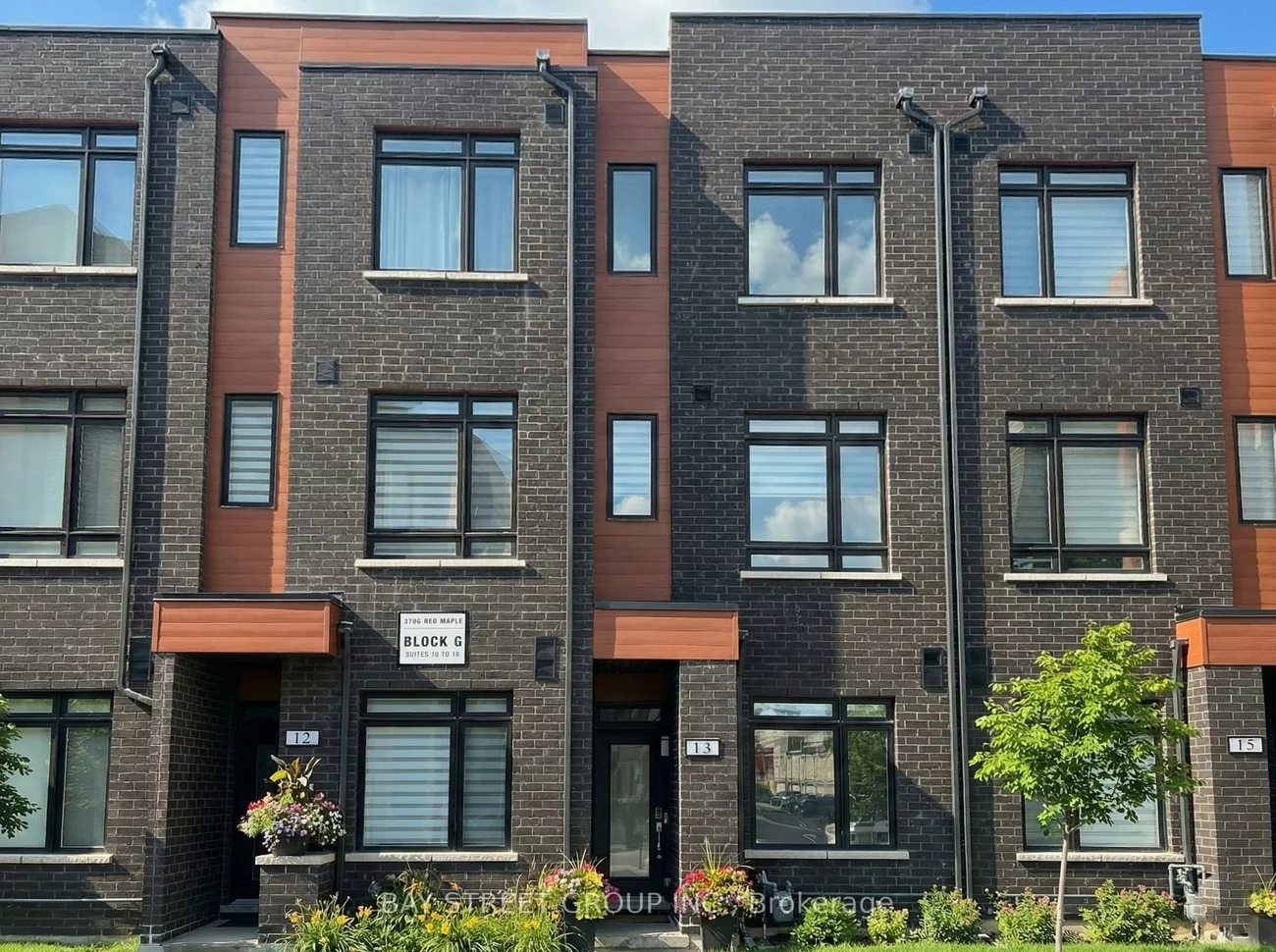 370, Red Maple, Langstaff, Richmond Hill