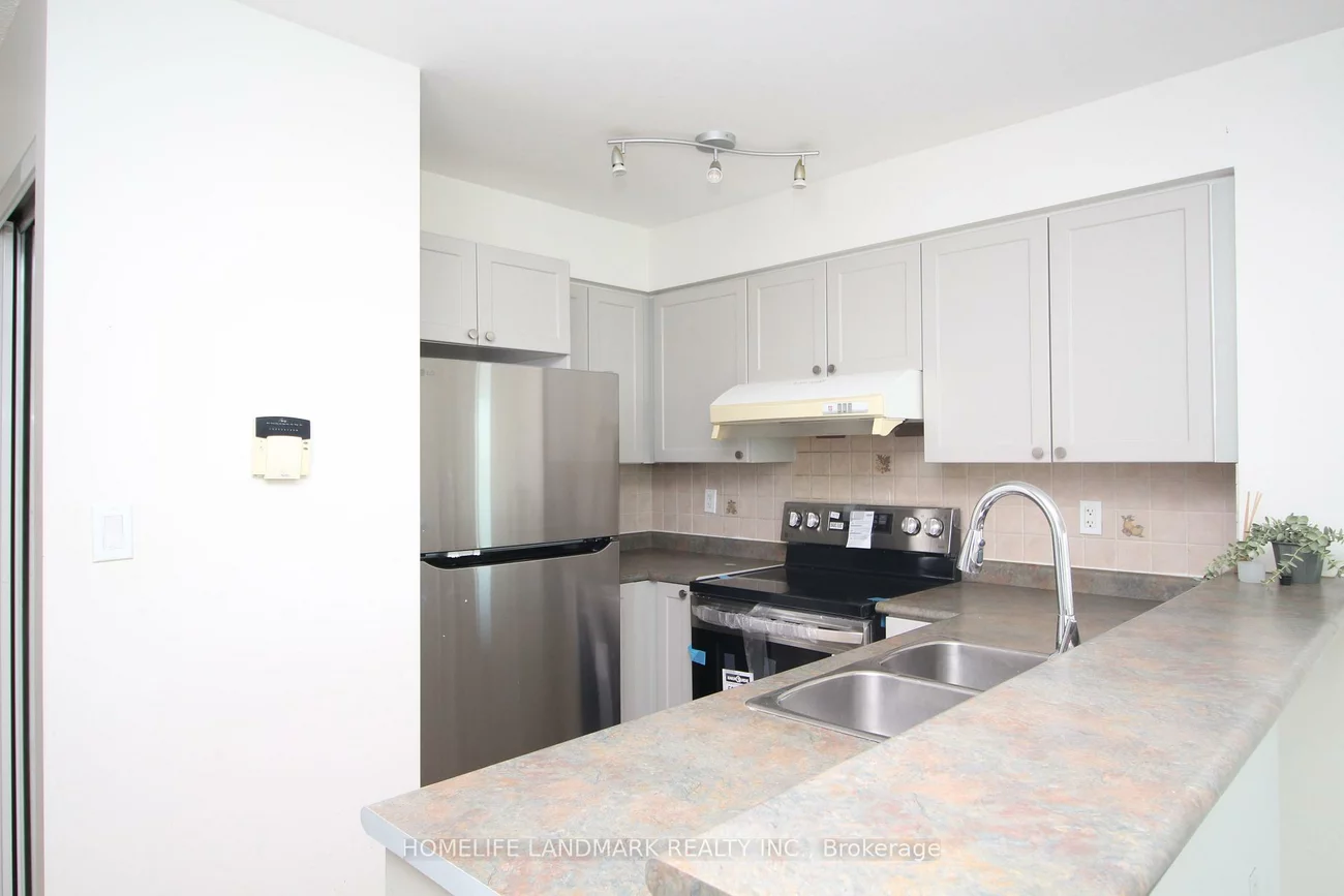 39, Oneida, Langstaff, Richmond Hill