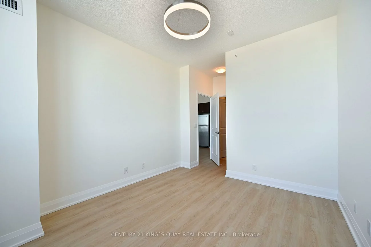 376, Highway 7, Doncrest, Richmond Hill