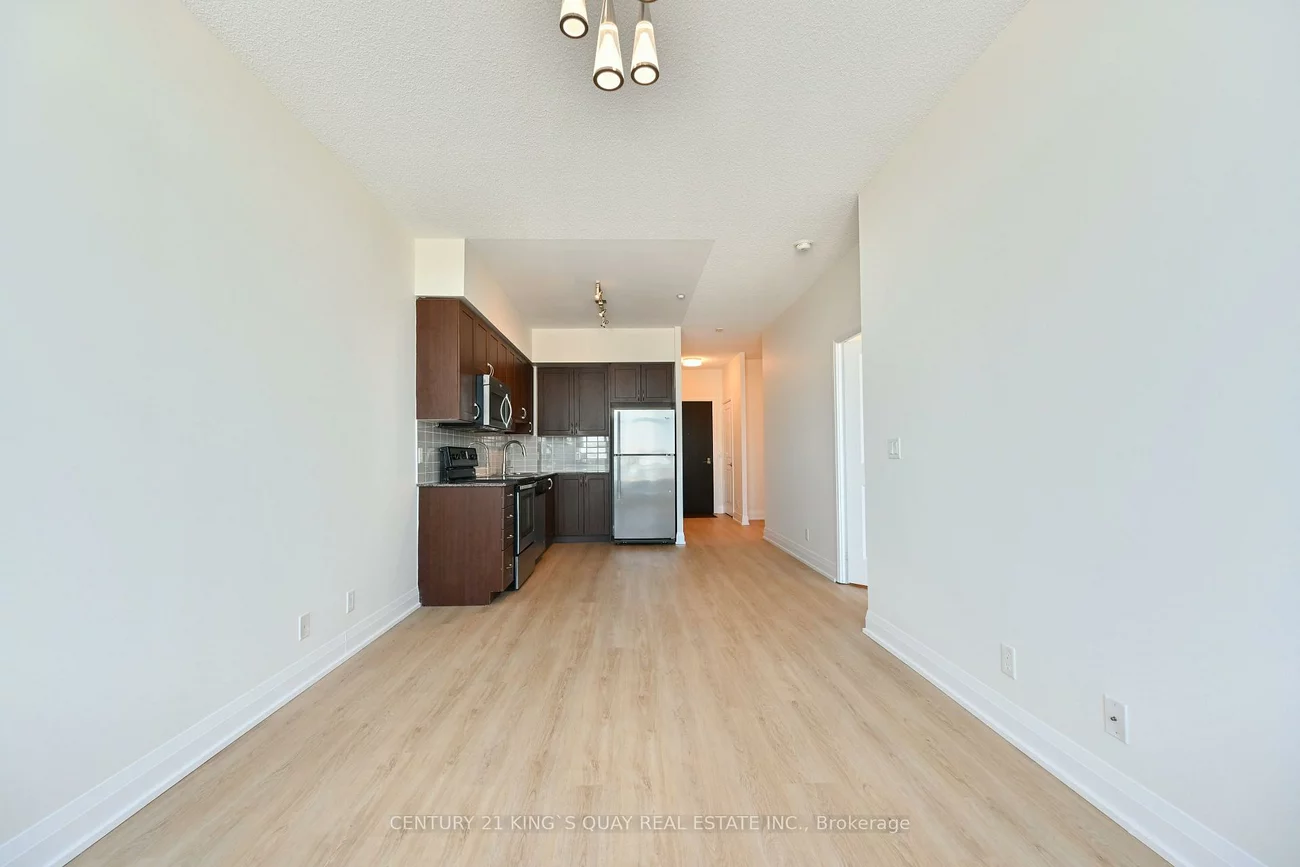 376, Highway 7, Doncrest, Richmond Hill