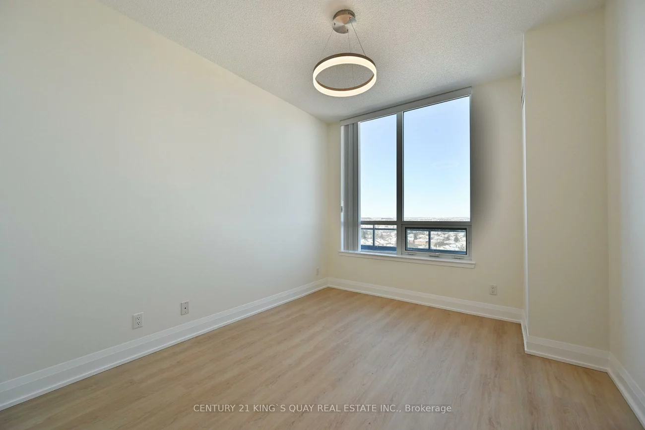 376, Highway 7, Doncrest, Richmond Hill