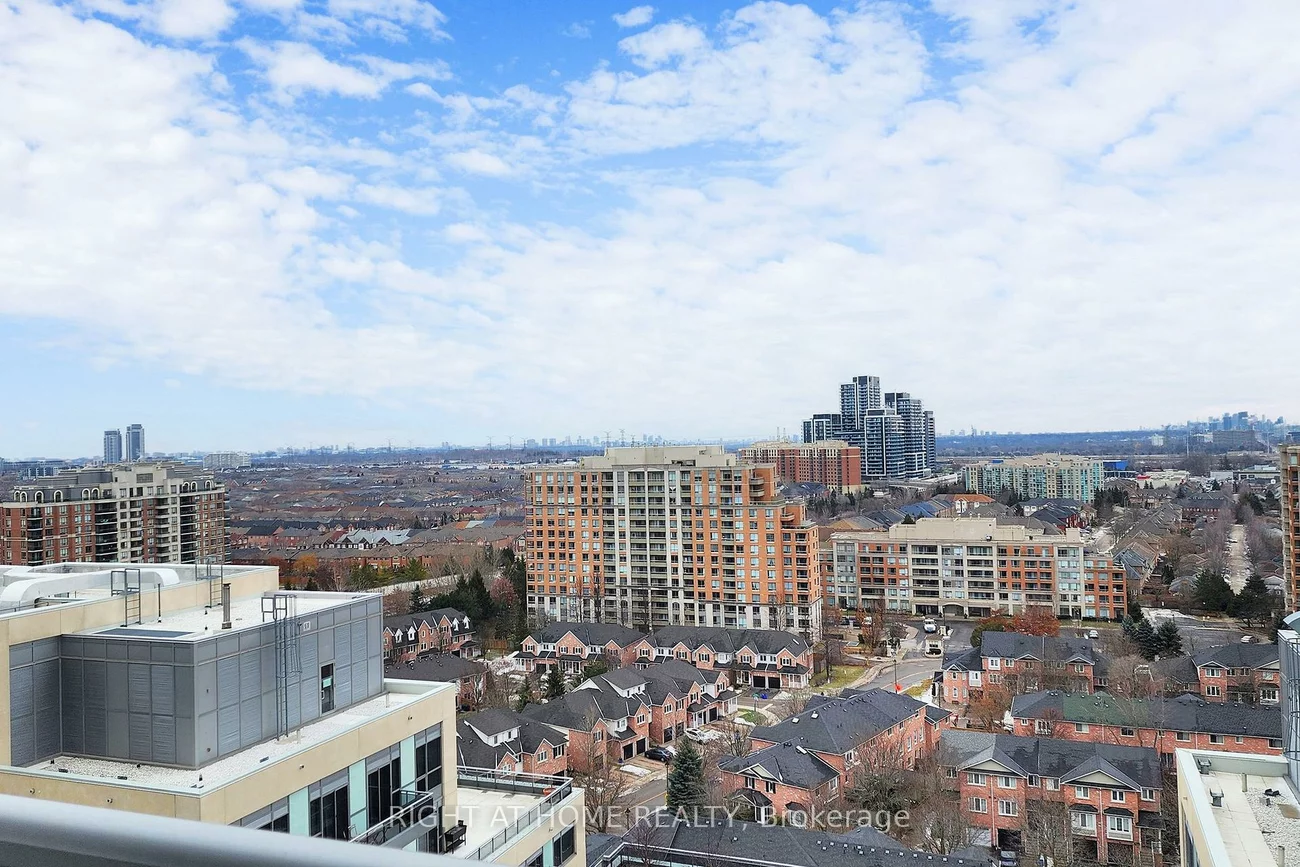 9201, Yonge, Langstaff, Richmond Hill