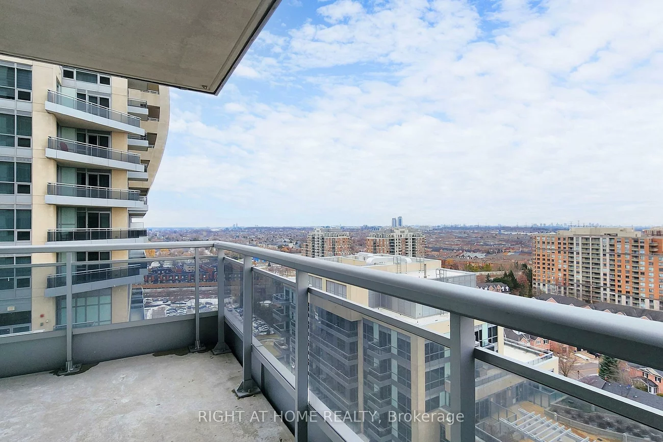 9201, Yonge, Langstaff, Richmond Hill