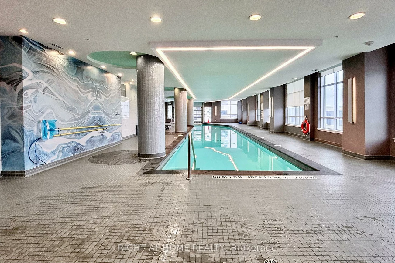 9201, Yonge, Langstaff, Richmond Hill