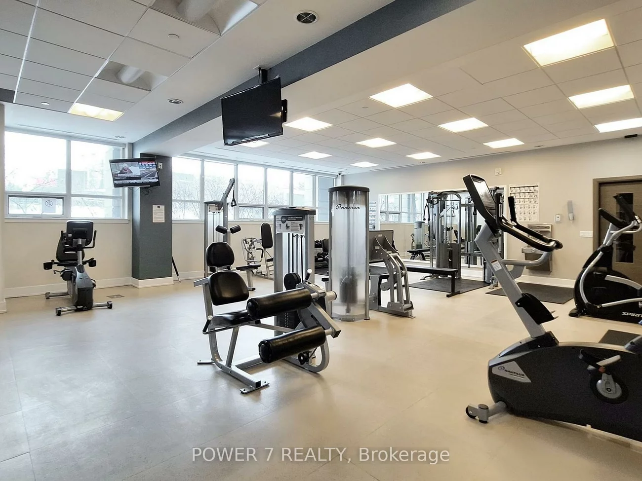 370, Hwy 7, Doncrest, Richmond Hill