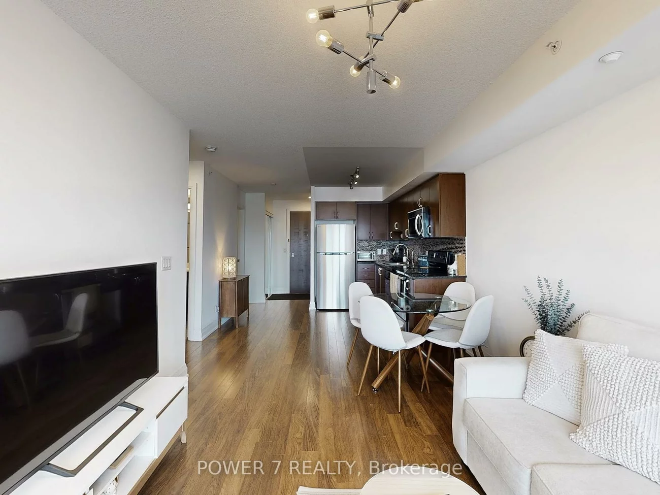 370, Hwy 7, Doncrest, Richmond Hill