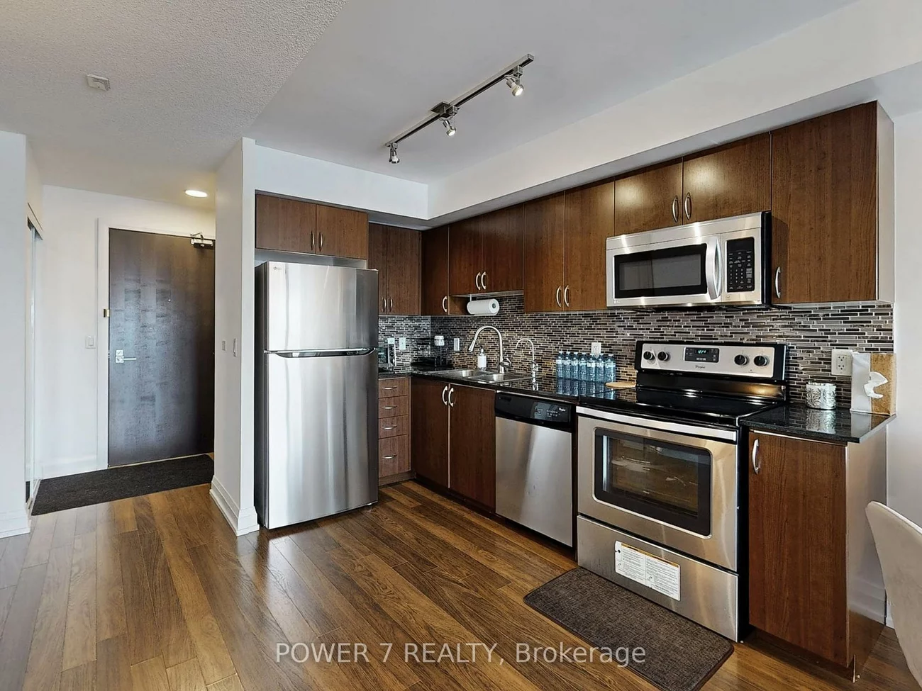 370, Hwy 7, Doncrest, Richmond Hill