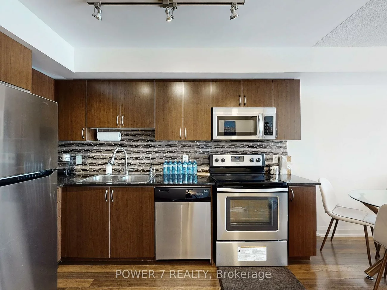 370, Hwy 7, Doncrest, Richmond Hill