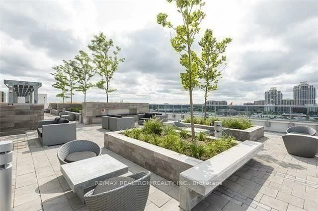 9471, Yonge, Observatory, Richmond Hill