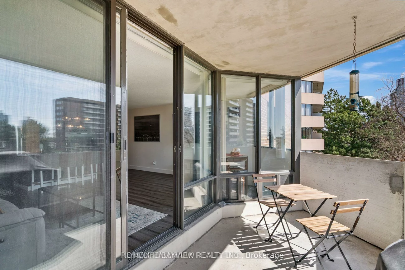 40, Baif, North Richvale, Richmond Hill