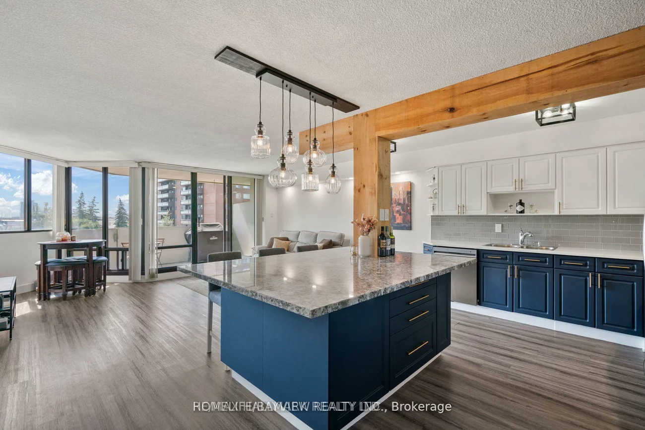 40, Baif, North Richvale, Richmond Hill