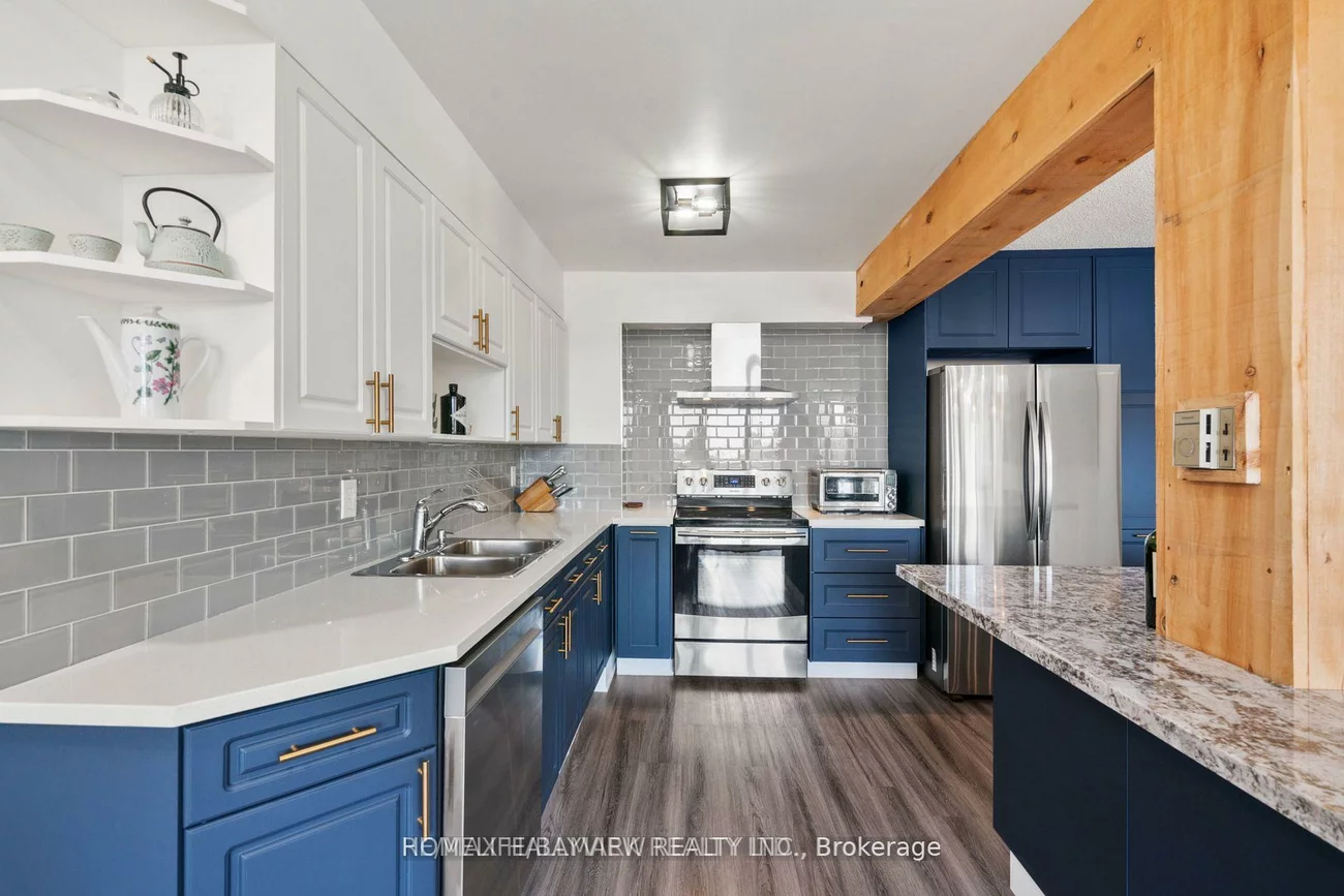 40, Baif, North Richvale, Richmond Hill