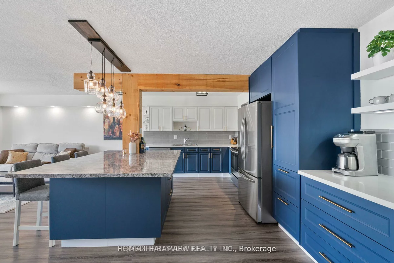 40, Baif, North Richvale, Richmond Hill