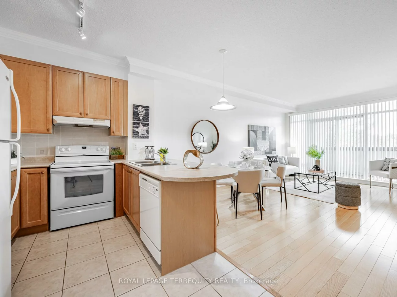 11121, Yonge, Devonsleigh, Richmond Hill