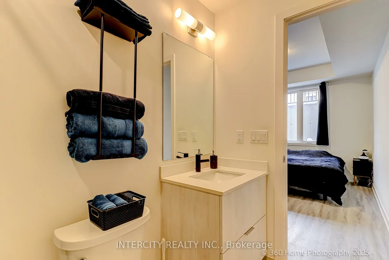 11, David Eyer, Rural Richmond Hill, Richmond Hill