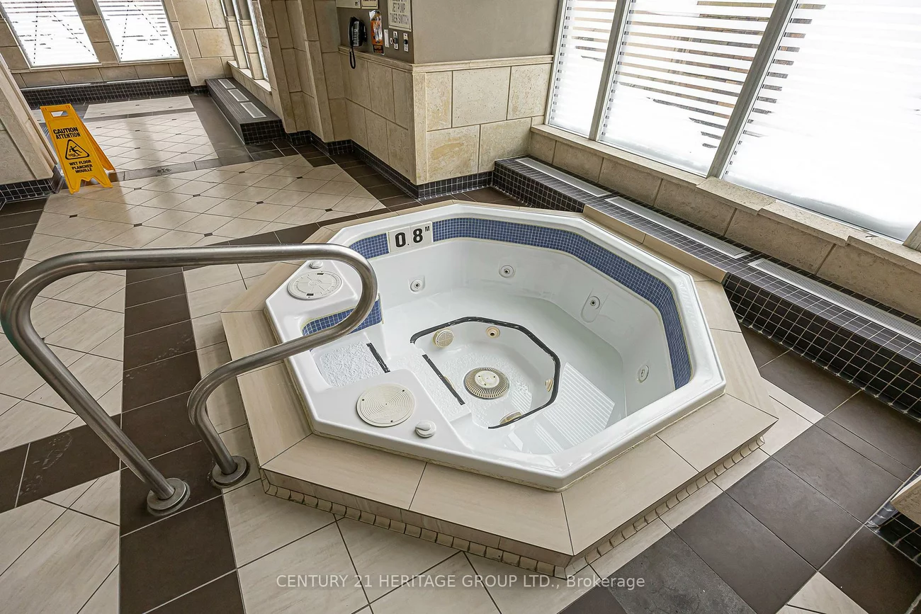 310, Red Maple, Langstaff, Richmond Hill