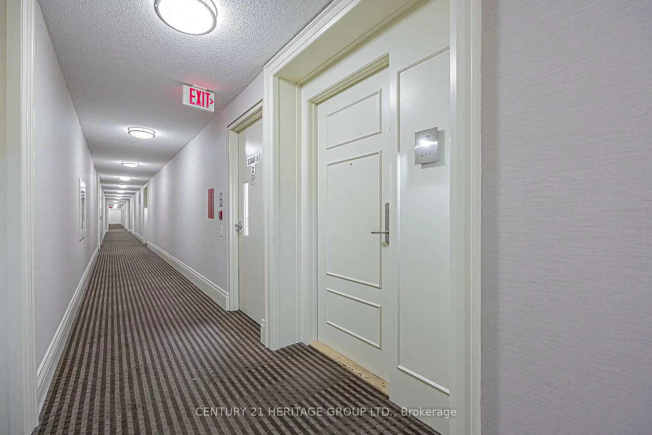 310, Red Maple, Langstaff, Richmond Hill