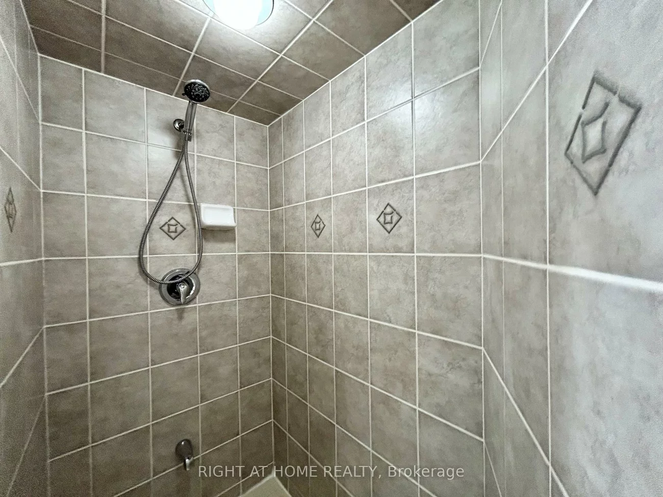 11, Oneida, Langstaff, Richmond Hill