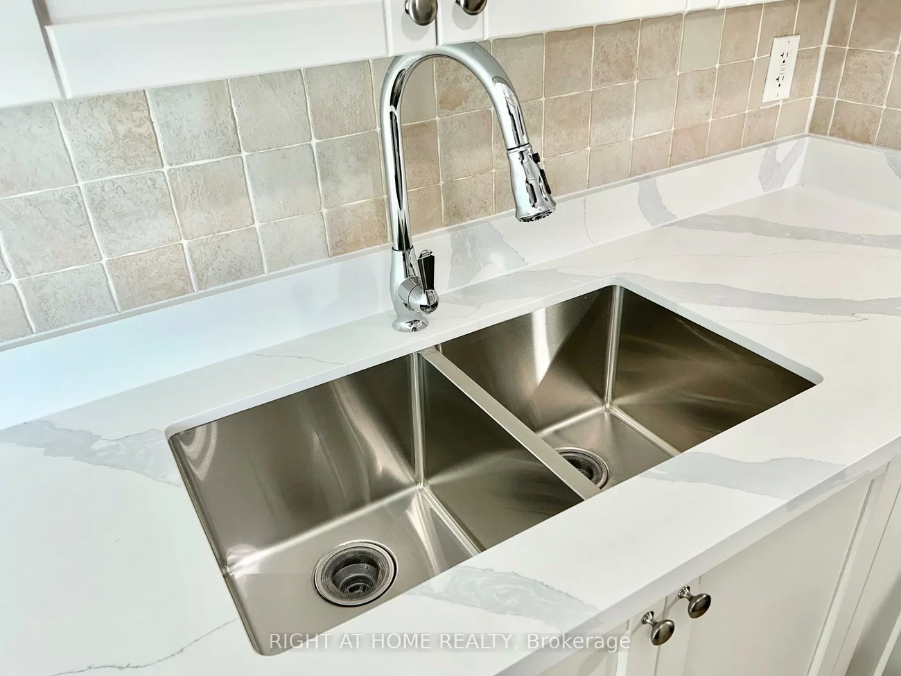 11, Oneida, Langstaff, Richmond Hill