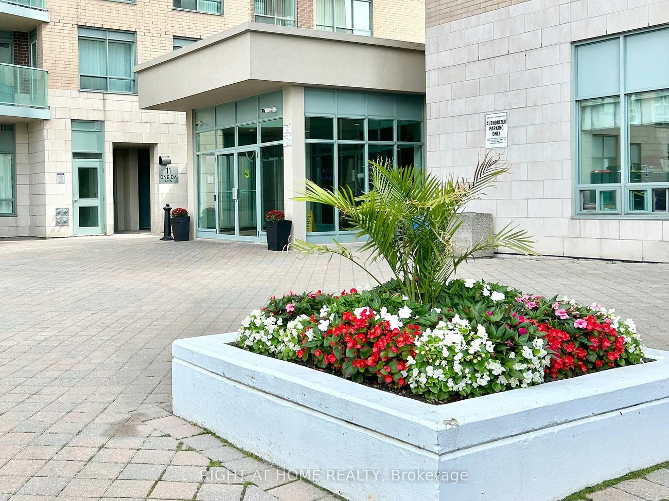 11, Oneida, Langstaff, Richmond Hill