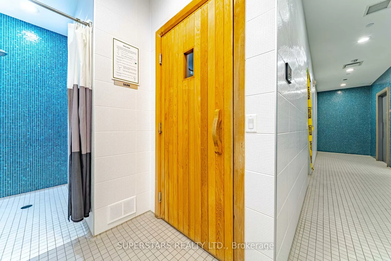 372, Highway 7, Doncrest, Richmond Hill