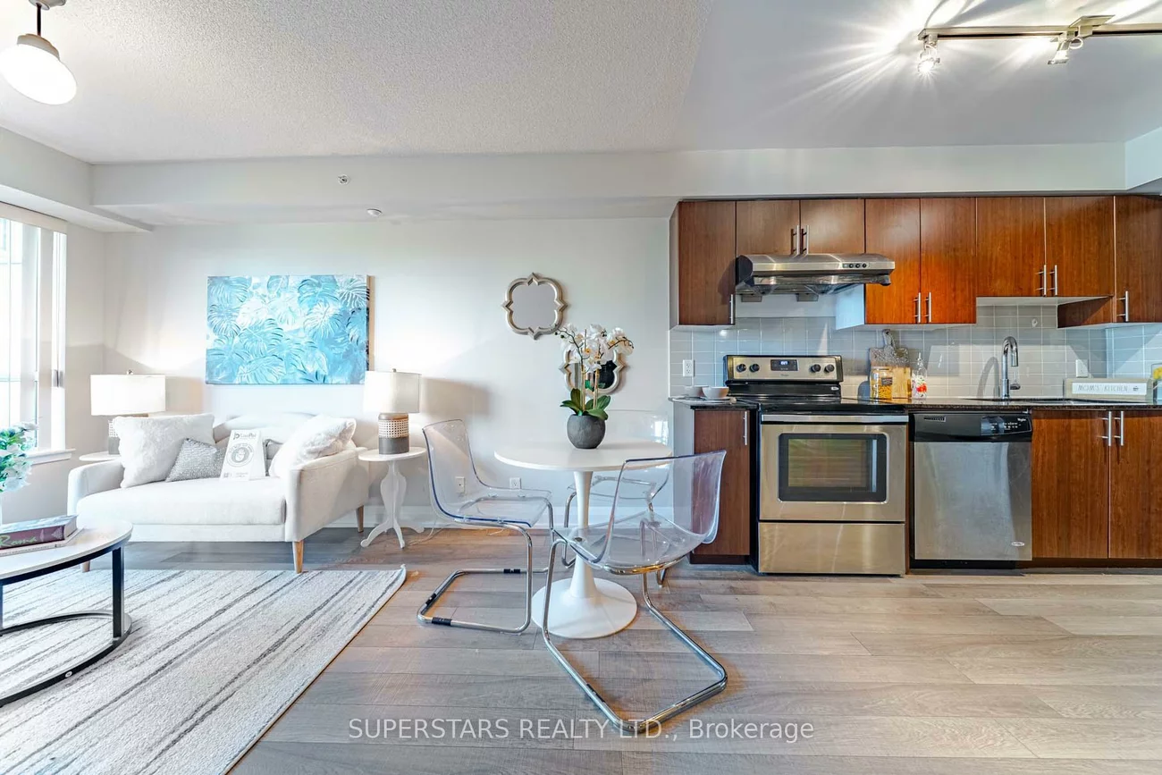 372, Highway 7, Doncrest, Richmond Hill