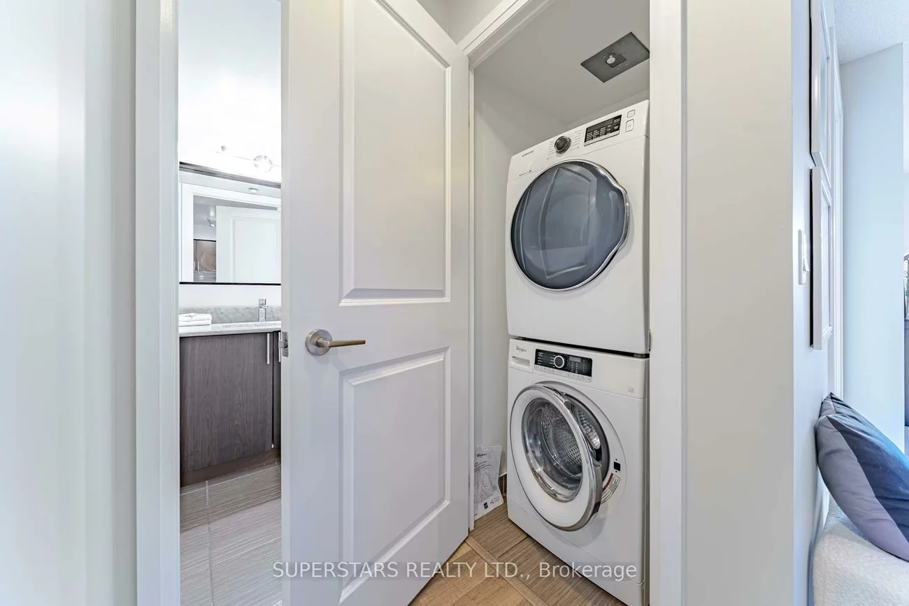 372, Highway 7, Doncrest, Richmond Hill