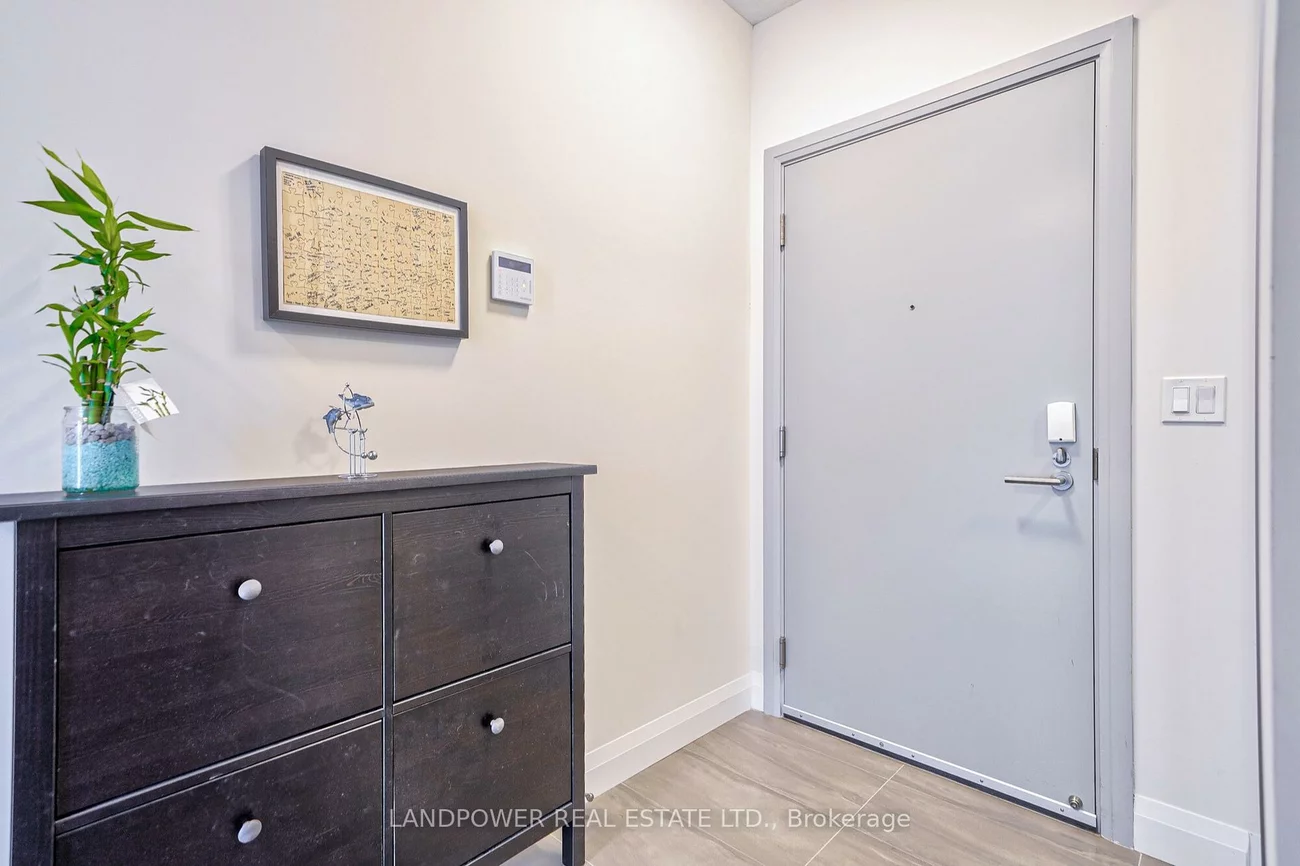 396, Highway 7, Doncrest, Richmond Hill