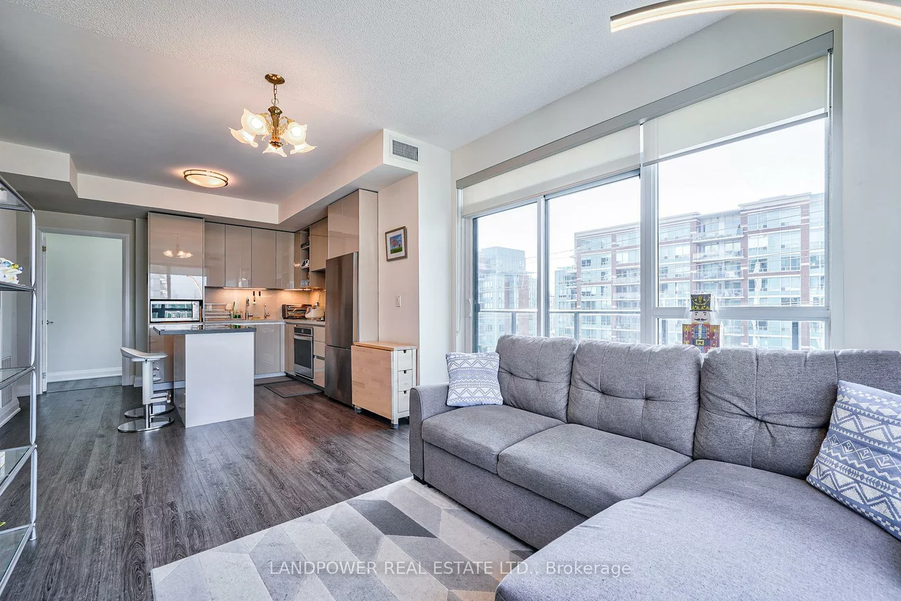 396, Highway 7, Doncrest, Richmond Hill