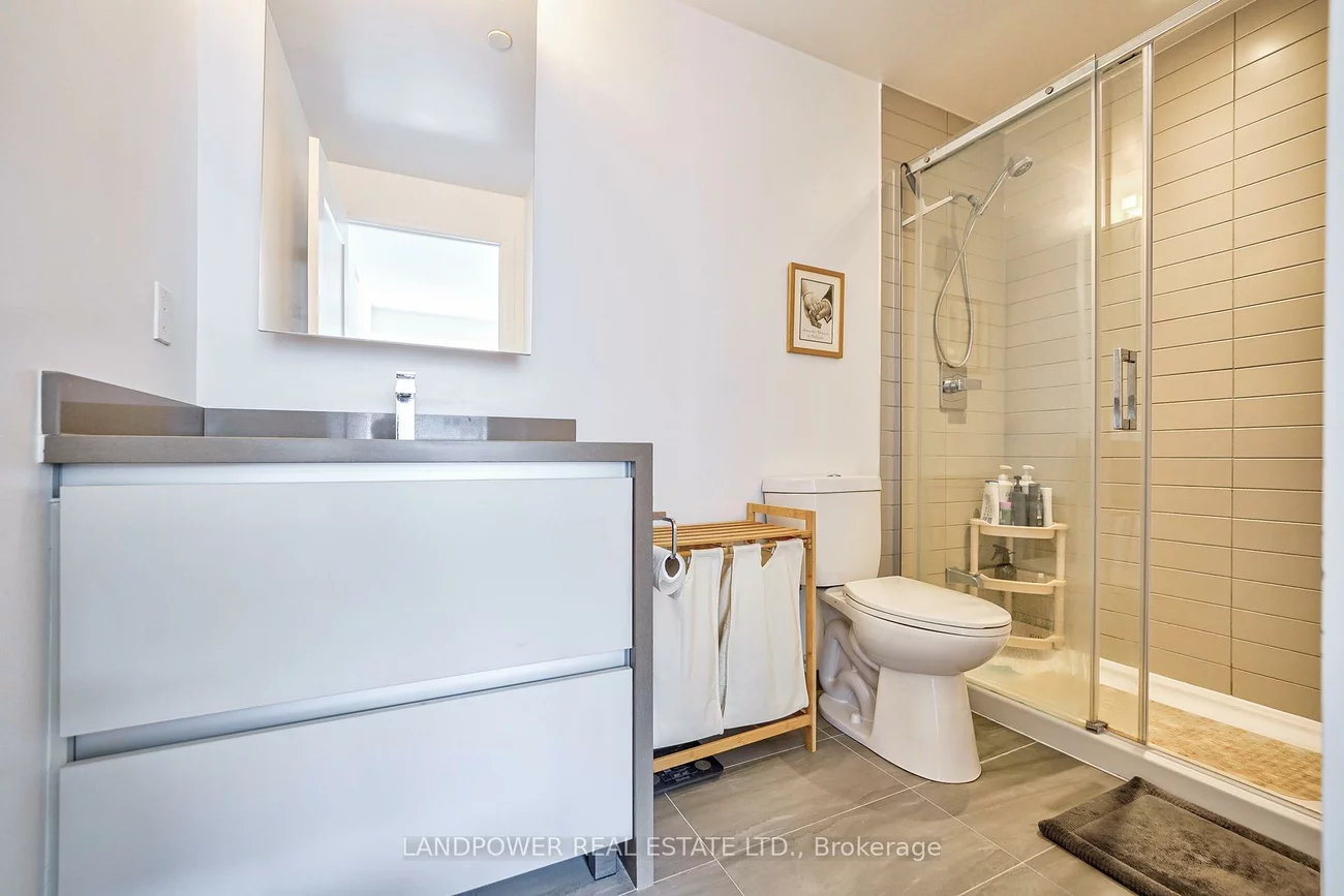 396, Highway 7, Doncrest, Richmond Hill