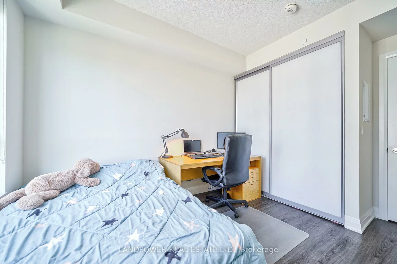 396, Highway 7, Doncrest, Richmond Hill