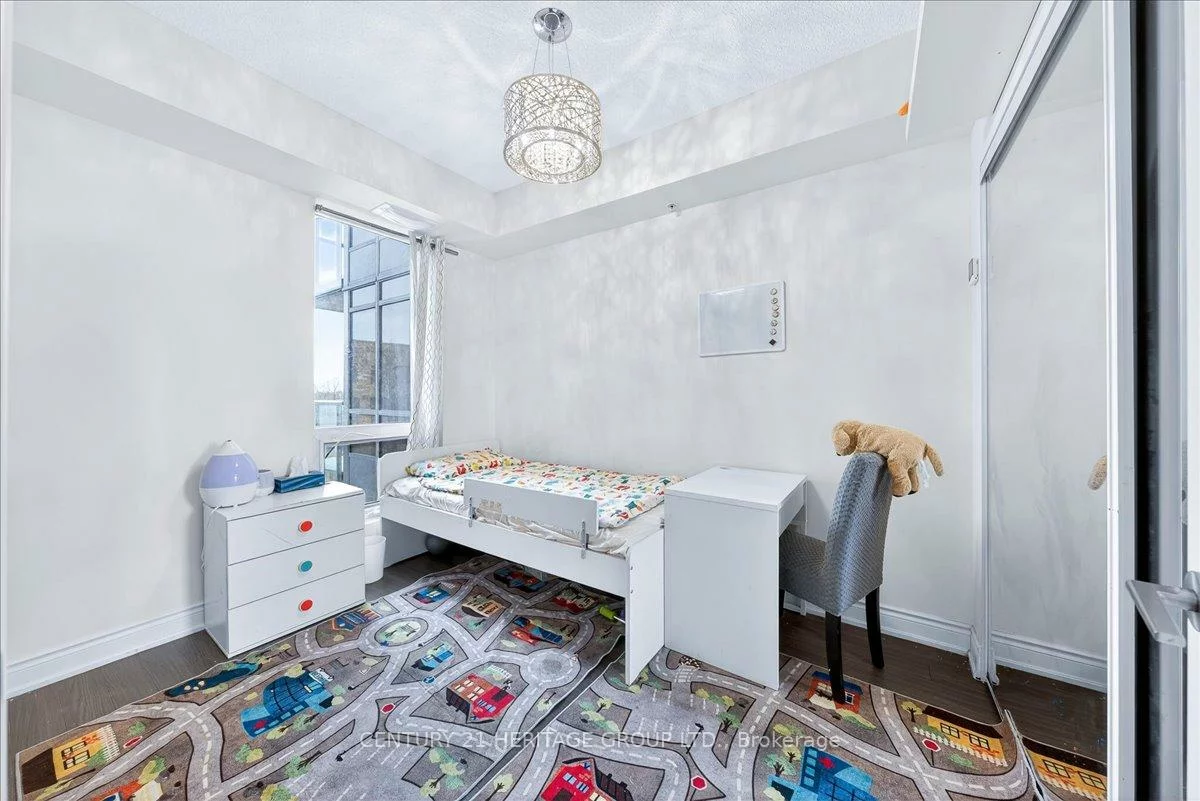 9088, Yonge, South Richvale, Richmond Hill