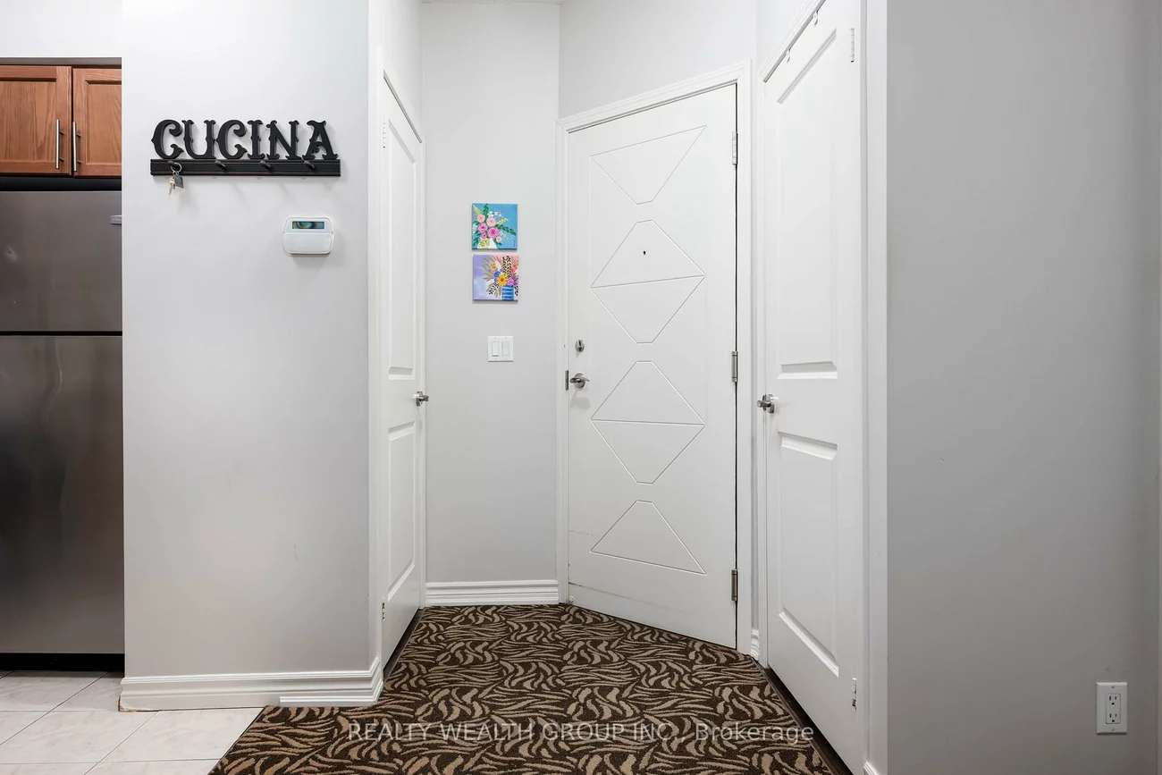 18, Harding, Harding, Richmond Hill