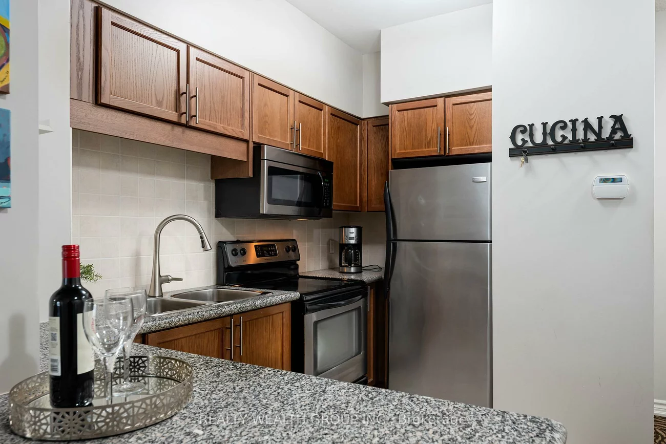 18, Harding, Harding, Richmond Hill