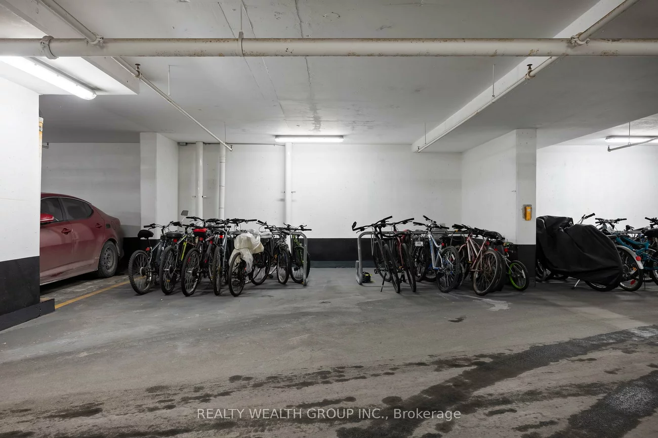 18, Harding, Harding, Richmond Hill